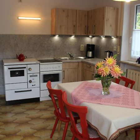 Modern Apartment In Goggersreut With Terrace 론바크 외부 사진