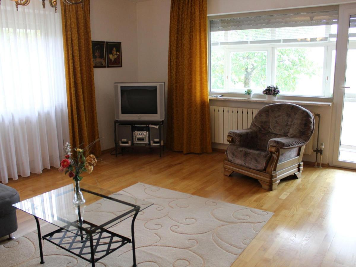 Modern Apartment In Goggersreut With Terrace 론바크 외부 사진