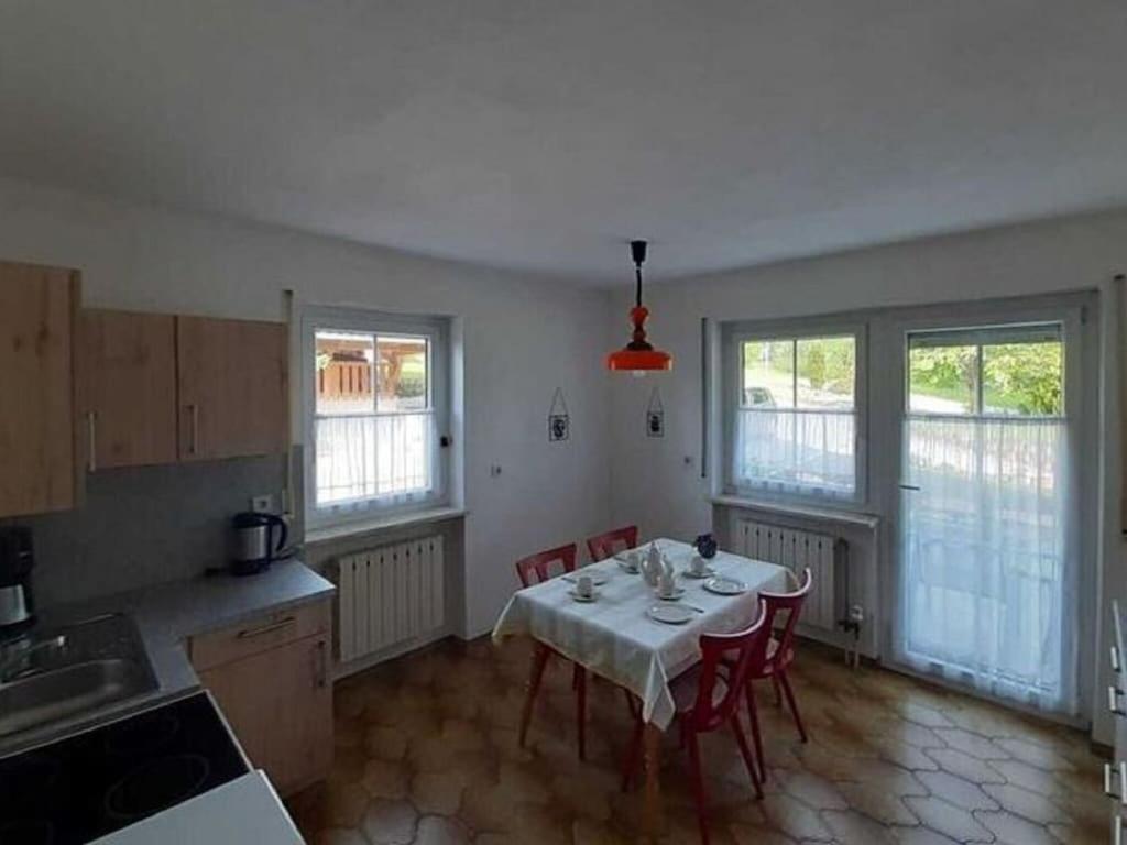 Modern Apartment In Goggersreut With Terrace 론바크 외부 사진